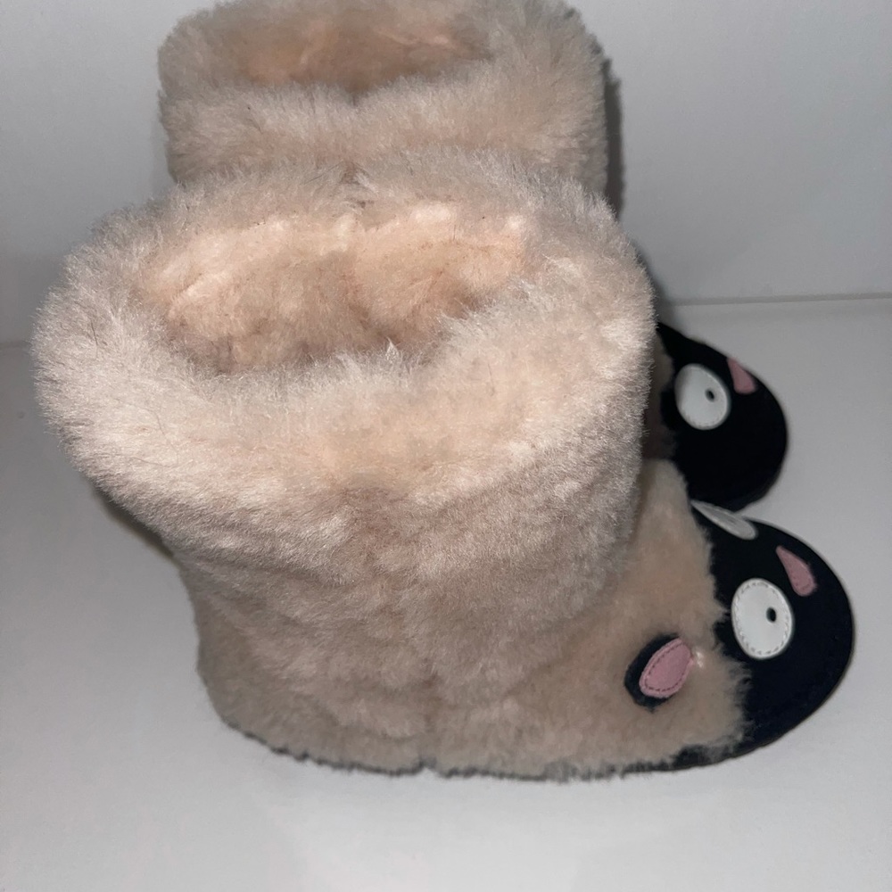 Emu sheep boots